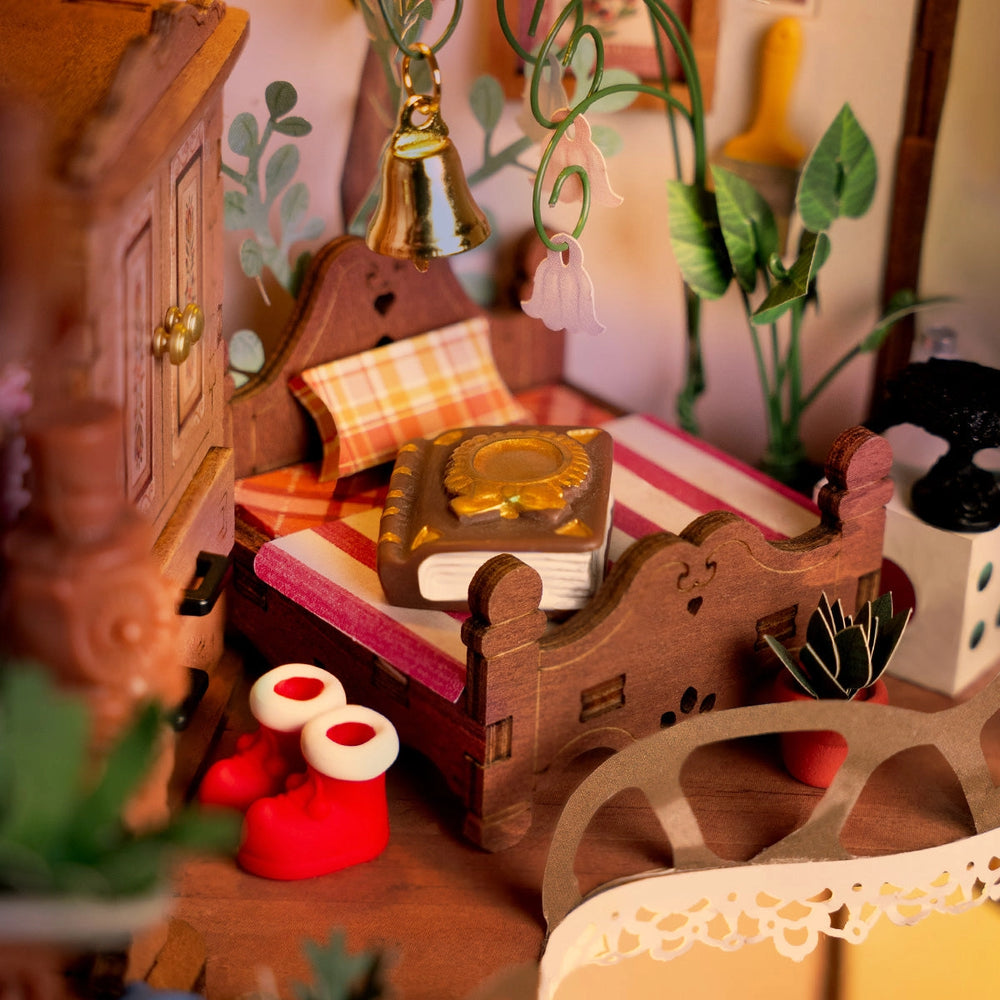 Rolife DIY Miniature House – Fairytale Tree House (DG179)