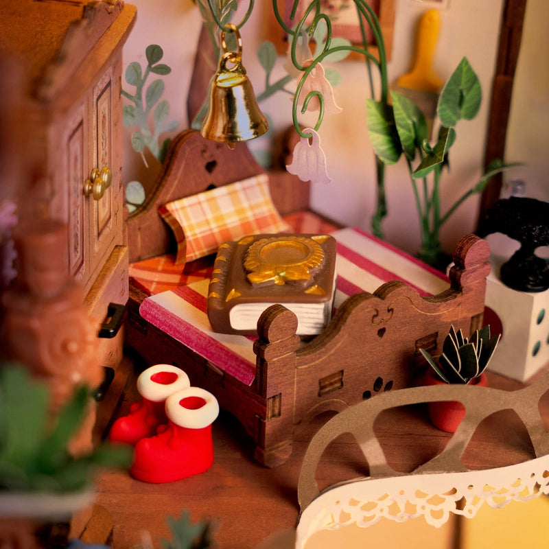 Rolife DIY Miniature House – Fairytale Tree House (DG179)